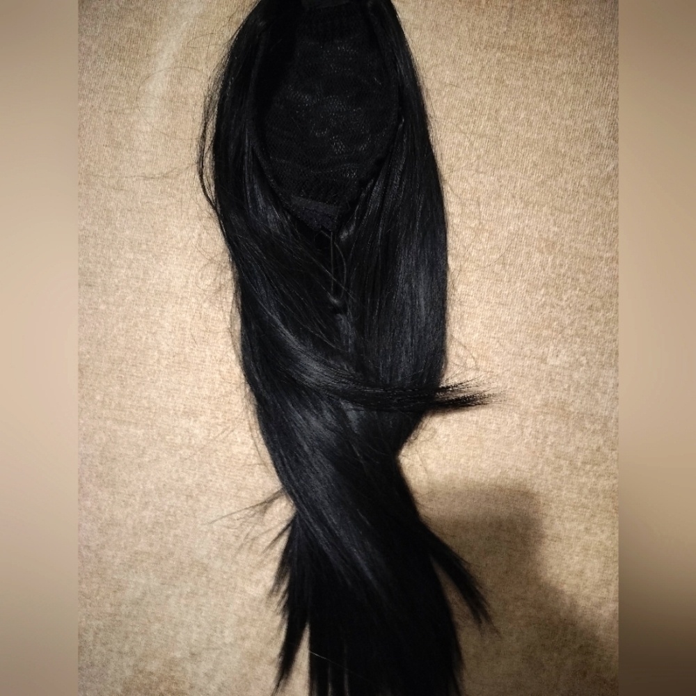 Blk straight ponytail